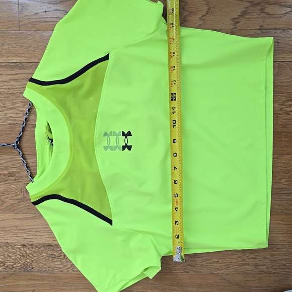 UNDER ARMOUR WOMEN'S FLORESCENT GREEN ATHLETIC CROP TOP SIZE LARGE - Picture 10 of 14